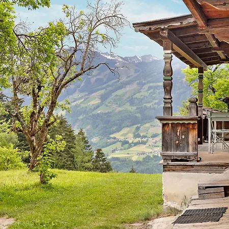 度假居 Berghof Moosen *